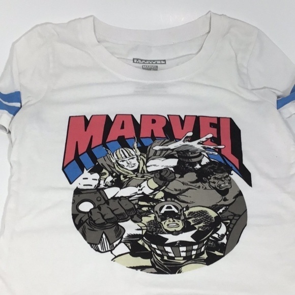Marvel Hulk Captain America T Shirt  Size Juniors L 11/13, Adult XS - Picture 3 of 4